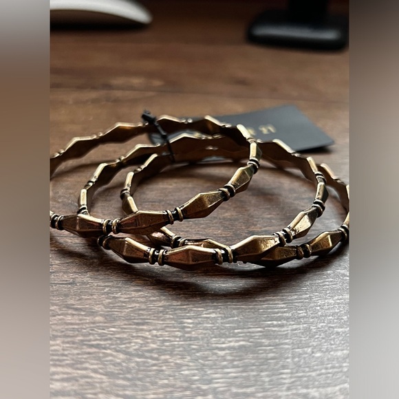 Forever 21 Set of (3) brass bangle bracelets - Picture 7 of 11